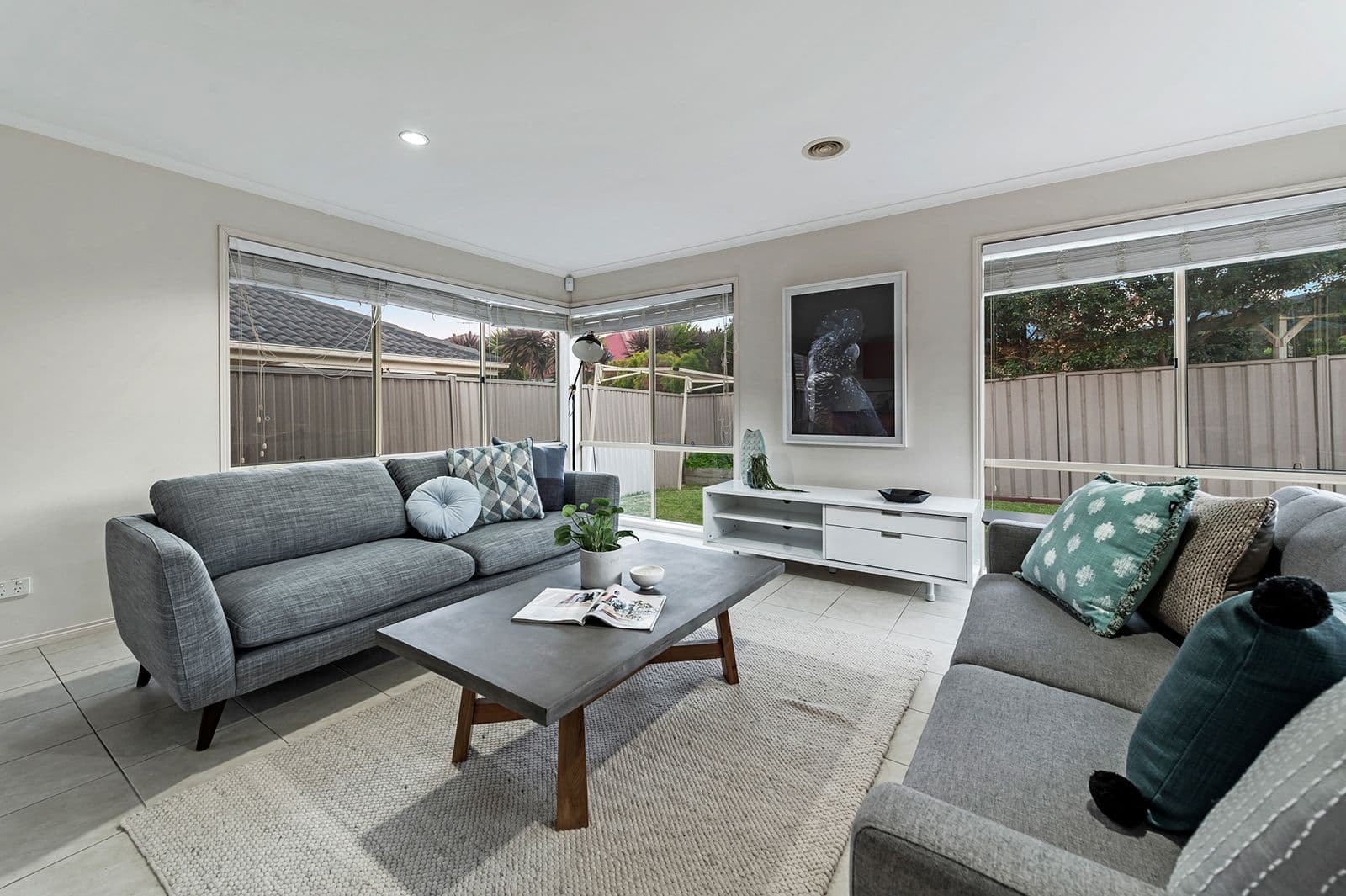 9 Creighton Way, Craigieburn VIC 3064, Craigieburn - Thumbnail 2