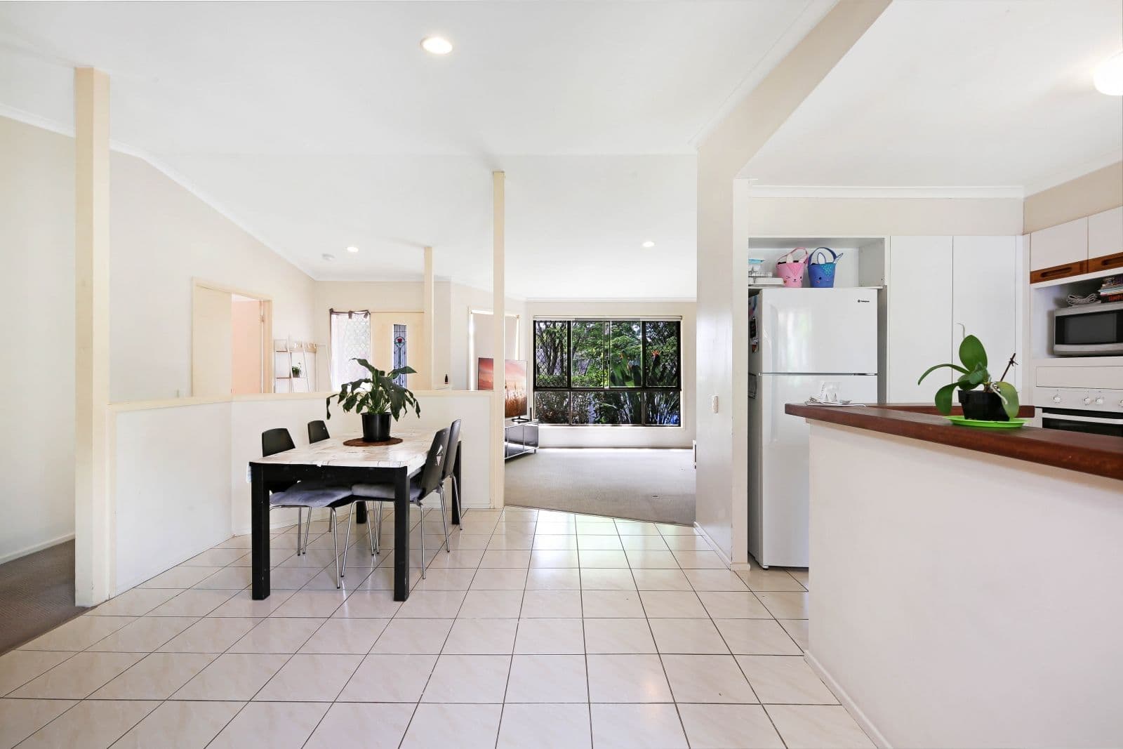 4 Kallista Close, Robina QLD 4226, Robina - Thumbnail 2