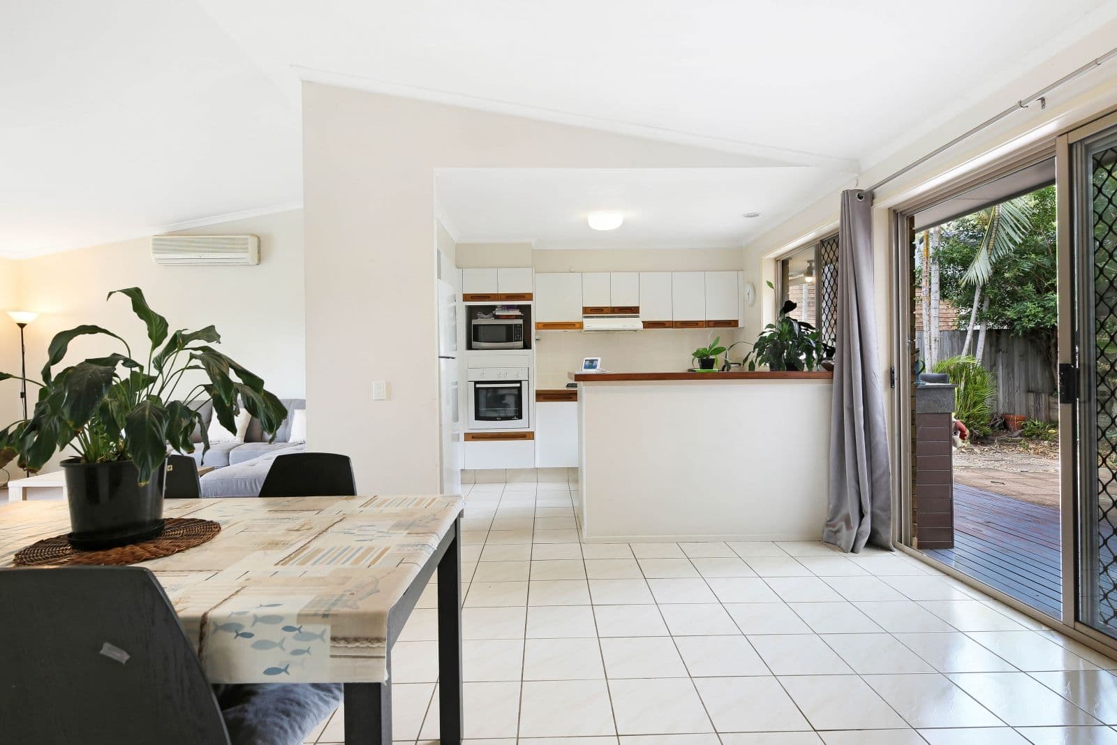 4 Kallista Close, Robina QLD 4226, Robina - Thumbnail 3