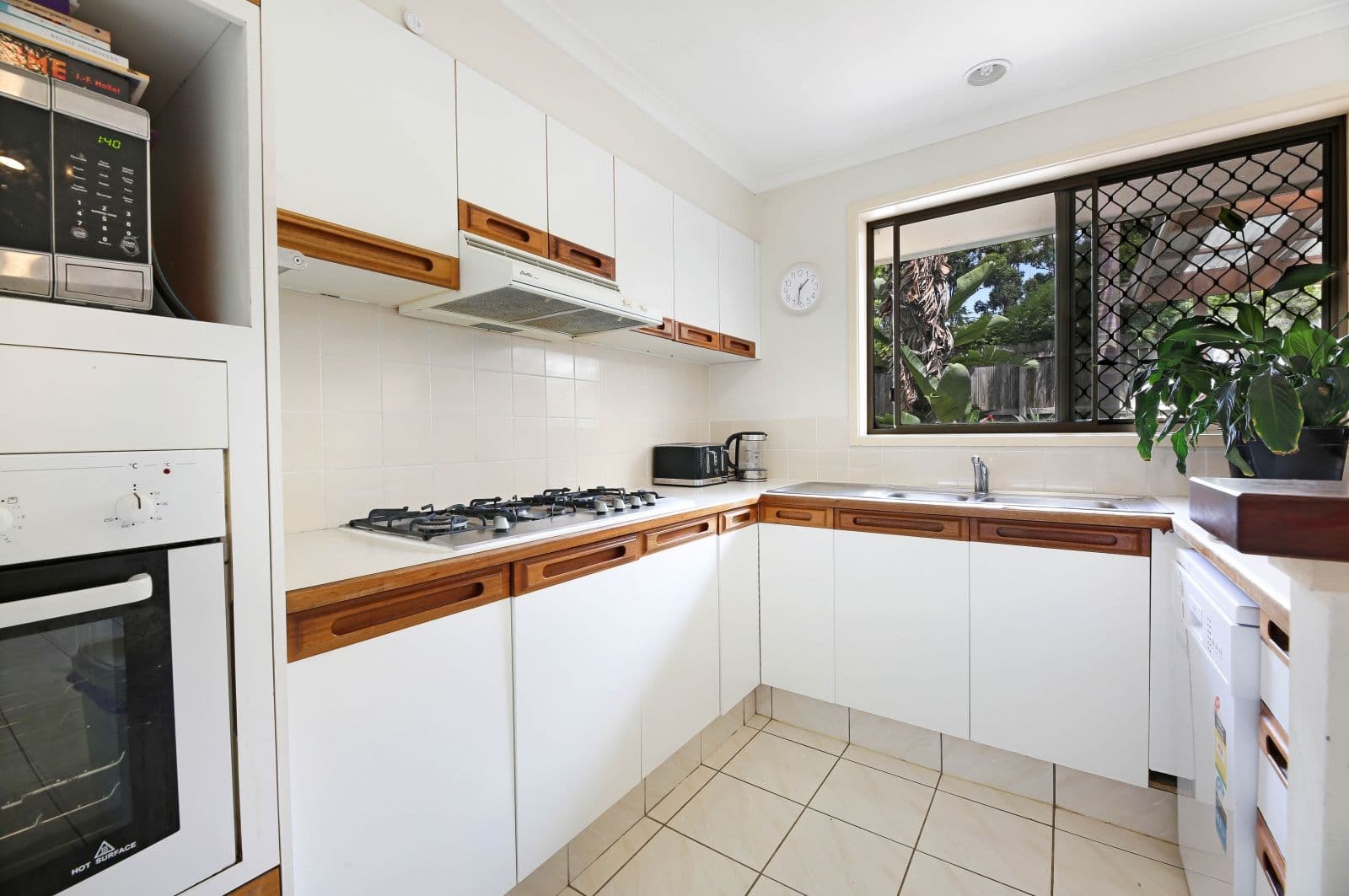 4 Kallista Close, Robina QLD 4226, Robina - Thumbnail 4