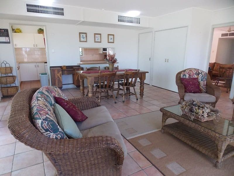 59 Oak Street, Barcaldine QLD 4725, Barcaldine - Thumbnail 3