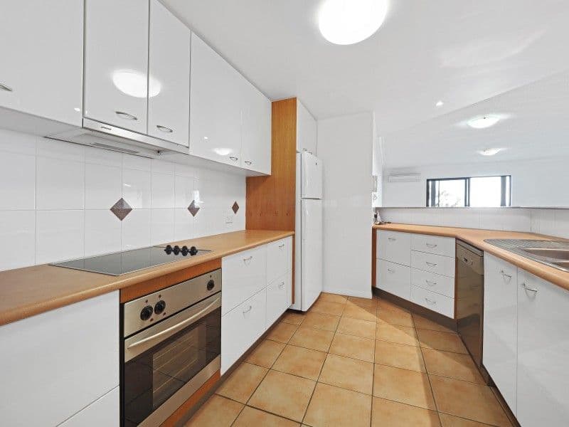 32 Simpsons Road, Bardon QLD 4065, Bardon - Thumbnail 4