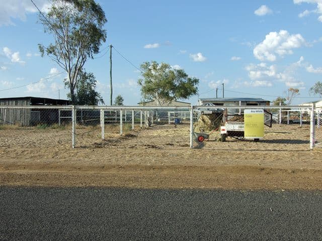 11A Bedford Street, BLACKALL QLD 4472, Blackall - Thumbnail 2