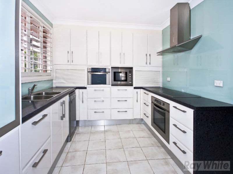 2 Borneo Court, BOSSLEY PARK NSW 2176, Bossley Park - Thumbnail 2
