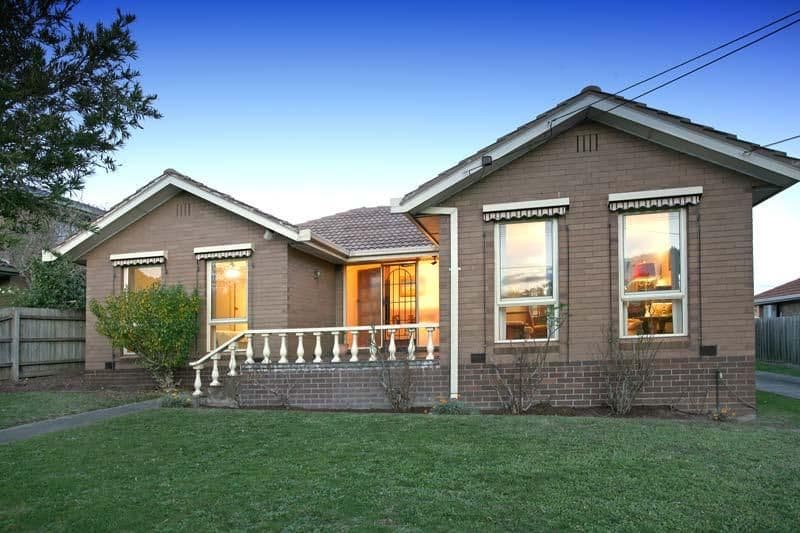 52 Brentwood Drive, GLEN WAVERLEY VIC 3150, Glen Waverley - Image 1