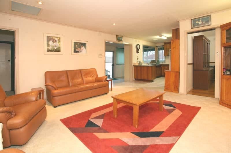 52 Brentwood Drive, GLEN WAVERLEY VIC 3150, Glen Waverley - Thumbnail 4