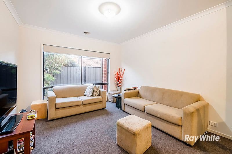 80 Selandra Boulevard, Clyde North VIC 3978, Clyde North - Thumbnail 5
