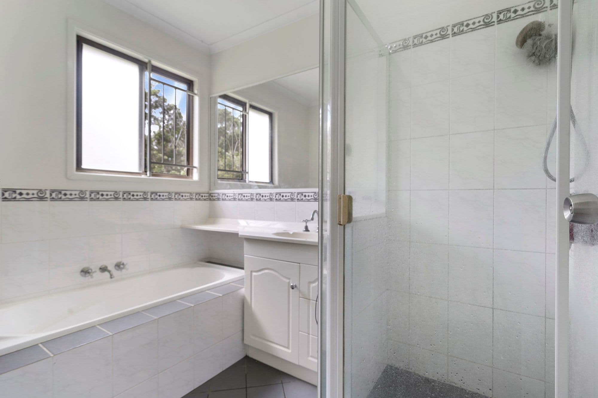 7 Nardie Street, Eight Mile Plains QLD 4113, Eight Mile Plains - Thumbnail 6