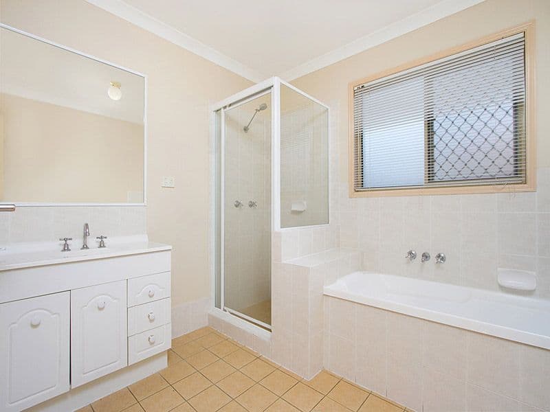 12 Starshine Street, MEADOWBROOK QLD 4131, Meadowbrook - Thumbnail 5