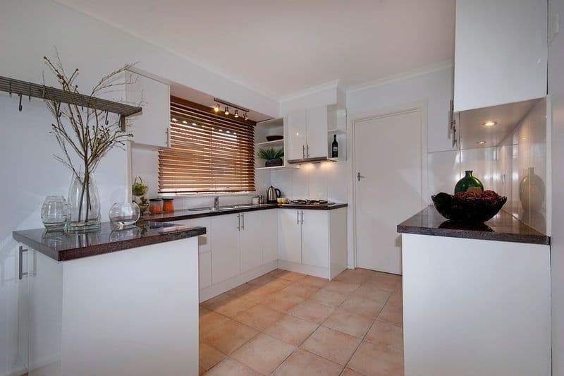 61 Lorna Street, CHELTENHAM VIC 3192, Cheltenham - Thumbnail 3