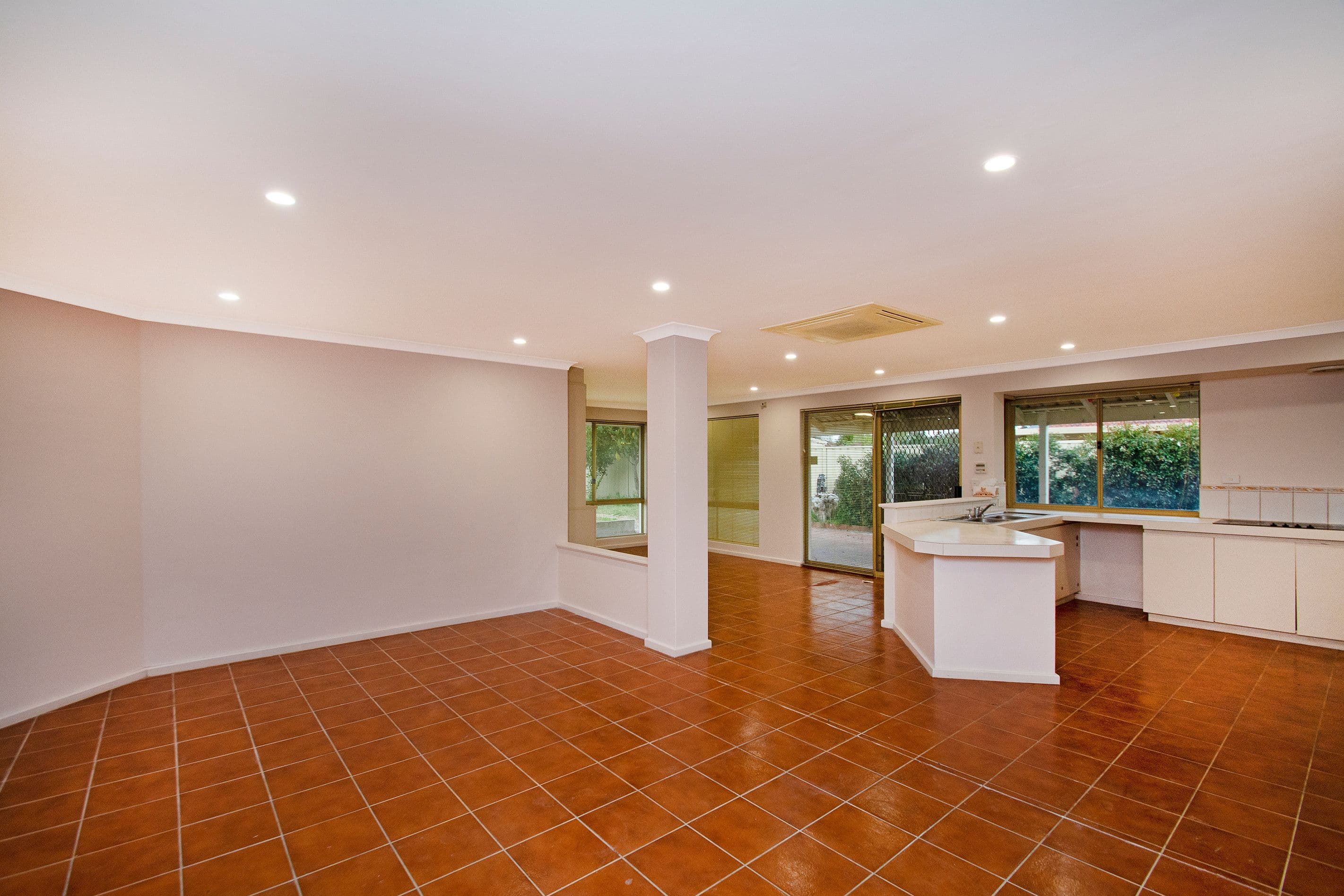 42 Blackboy Way, Beechboro WA 6063, Beechboro - Thumbnail 2