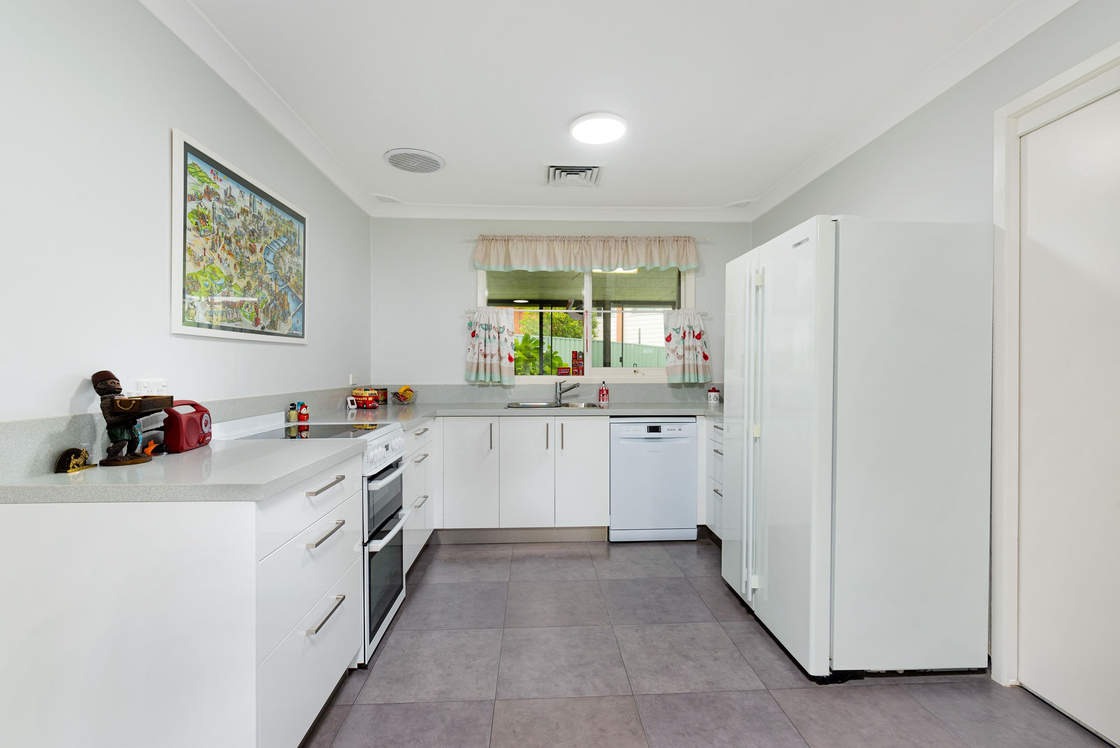 5 Bonnefin Place, Castle Hill NSW 2154, Castle Hill - Thumbnail 2