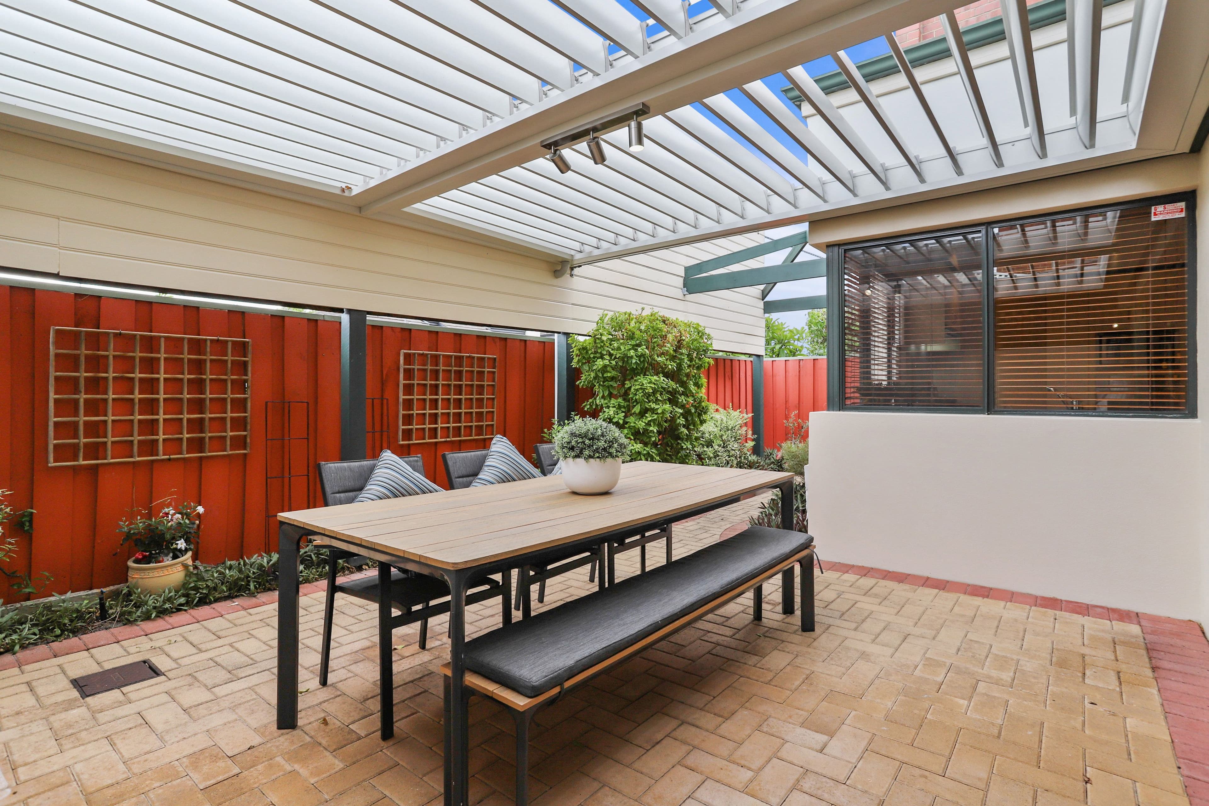 7 Robert Street, Como WA 6152, Como - Thumbnail 2