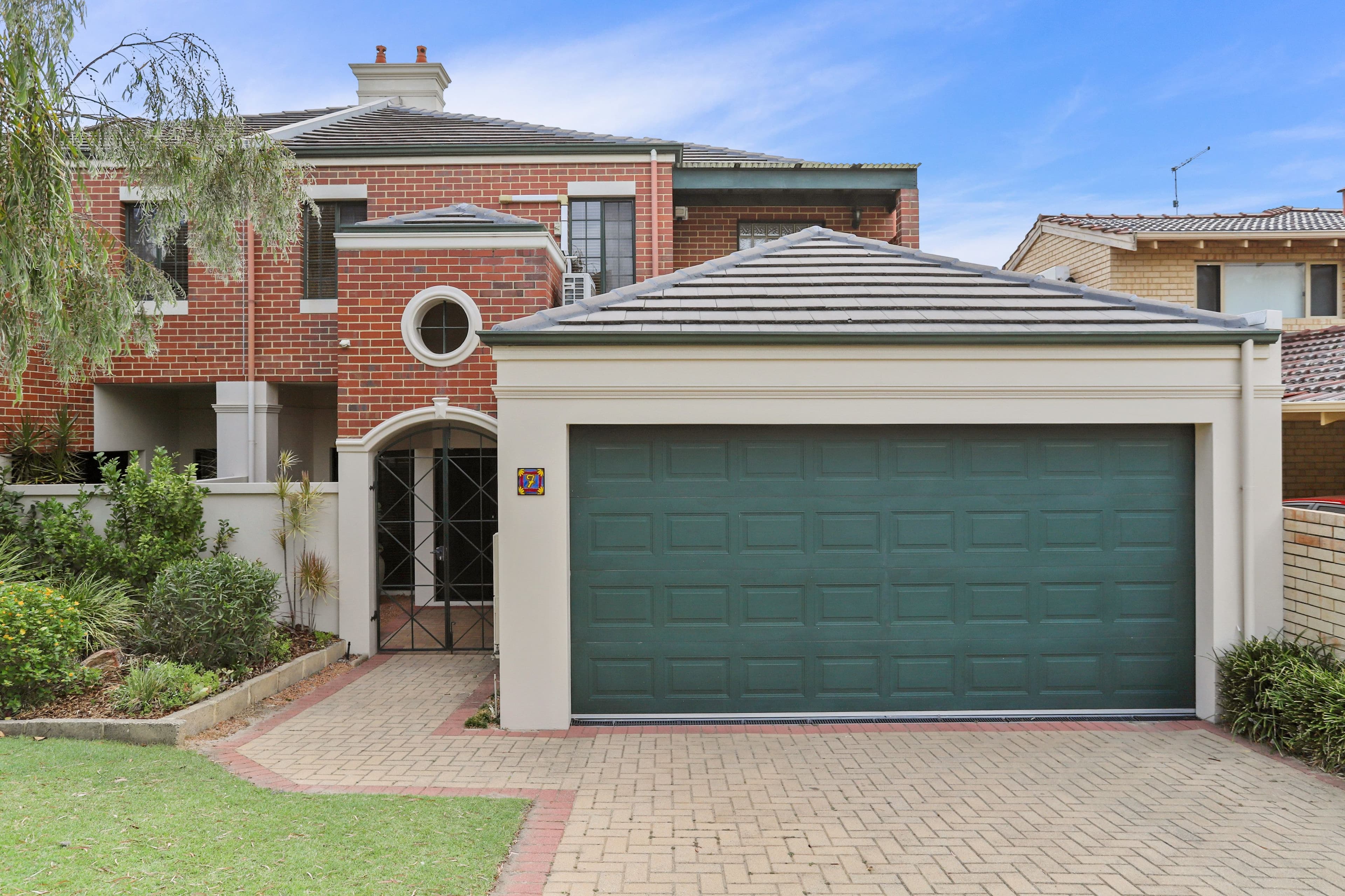 7 Robert Street, Como WA 6152, Como - Thumbnail 4