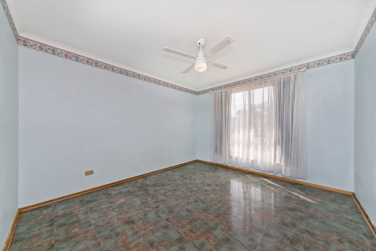 33 Paxton Street, Willaston SA 5118, Willaston - Thumbnail 2
