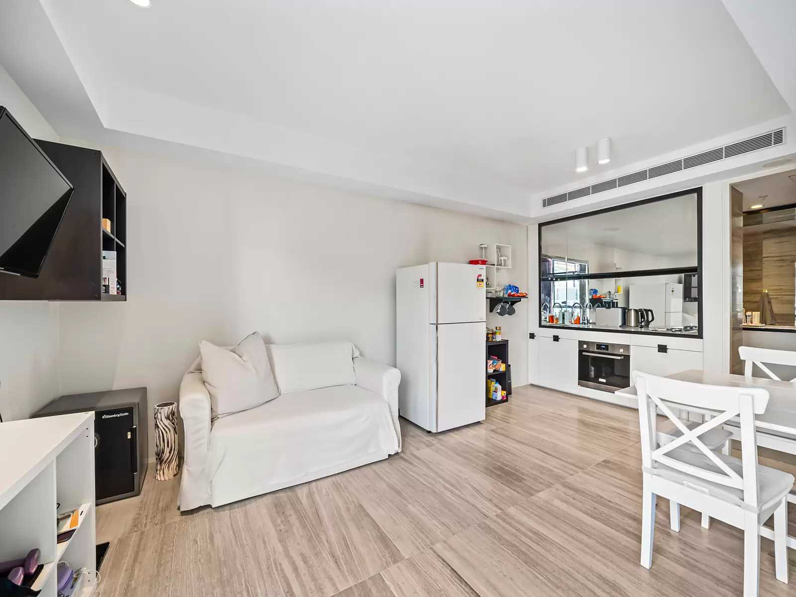 1611/178 Thomas Street, Haymarket, St Lucia - Thumbnail 2