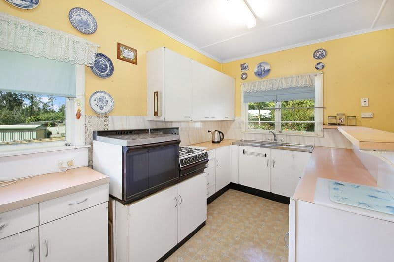 28 Strawberry Road, Beerwah QLD 4519, Beerwah - Thumbnail 4