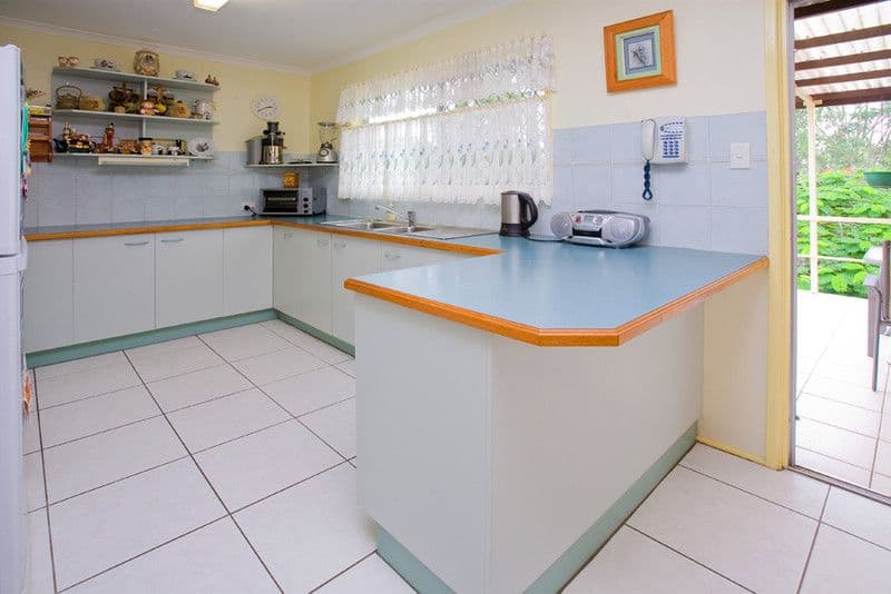 12 Melinda Street, CAMIRA QLD 4300, Camira - Thumbnail 2