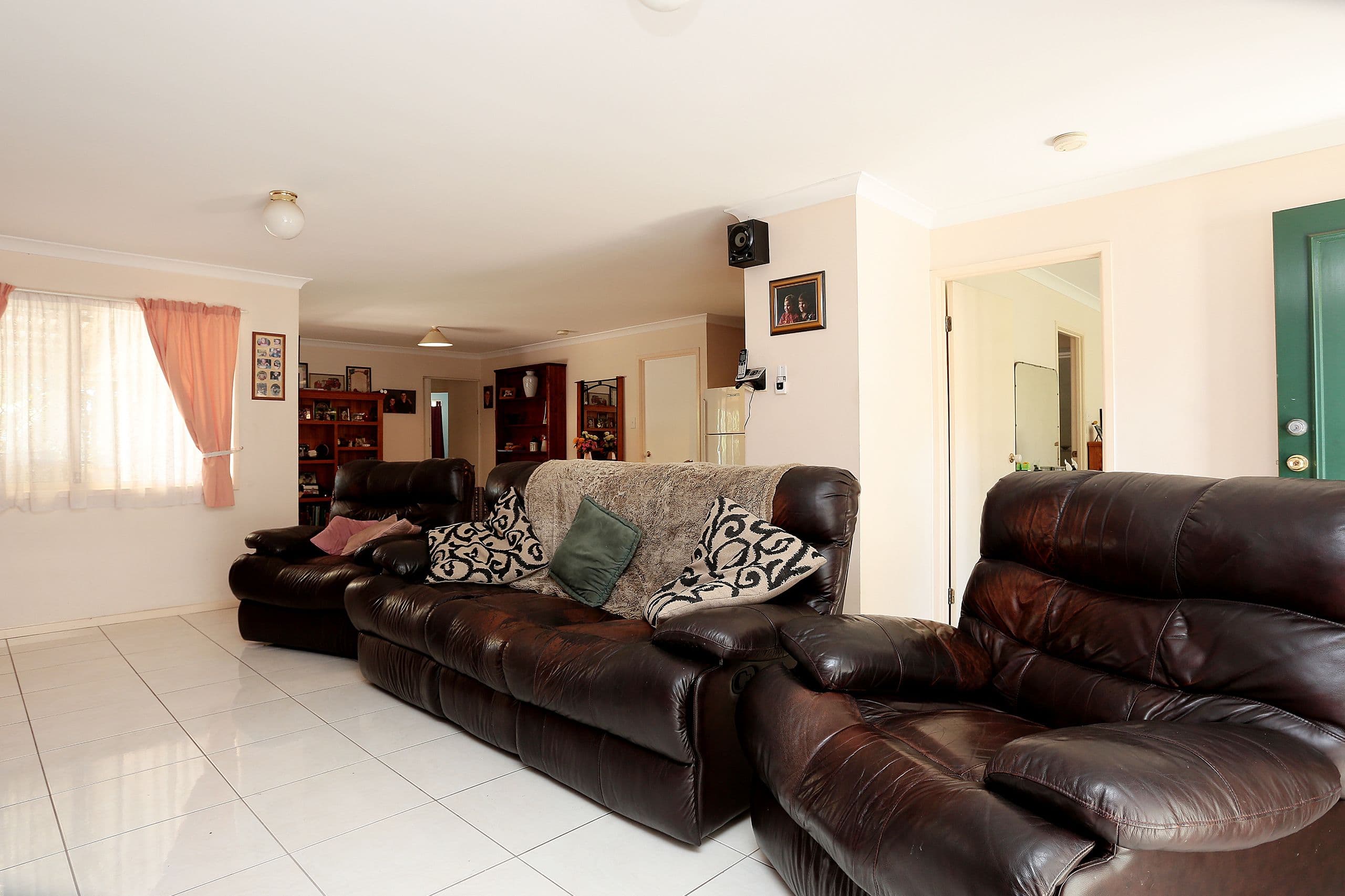 84 Muchow Road, Waterford West QLD 4133, Waterford West - Thumbnail 3