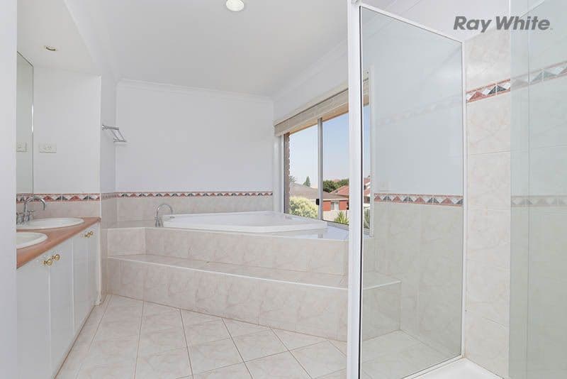 8 Golden Way, HILLSIDE VIC 3037, Hillside - Thumbnail 4