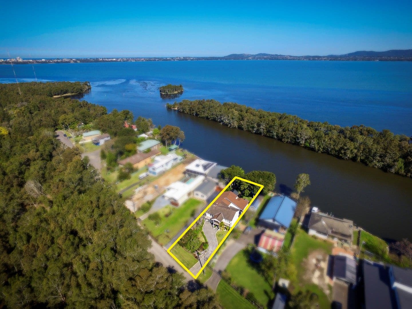 294 Geoffrey Road, Chittaway Point - Thumbnail 2