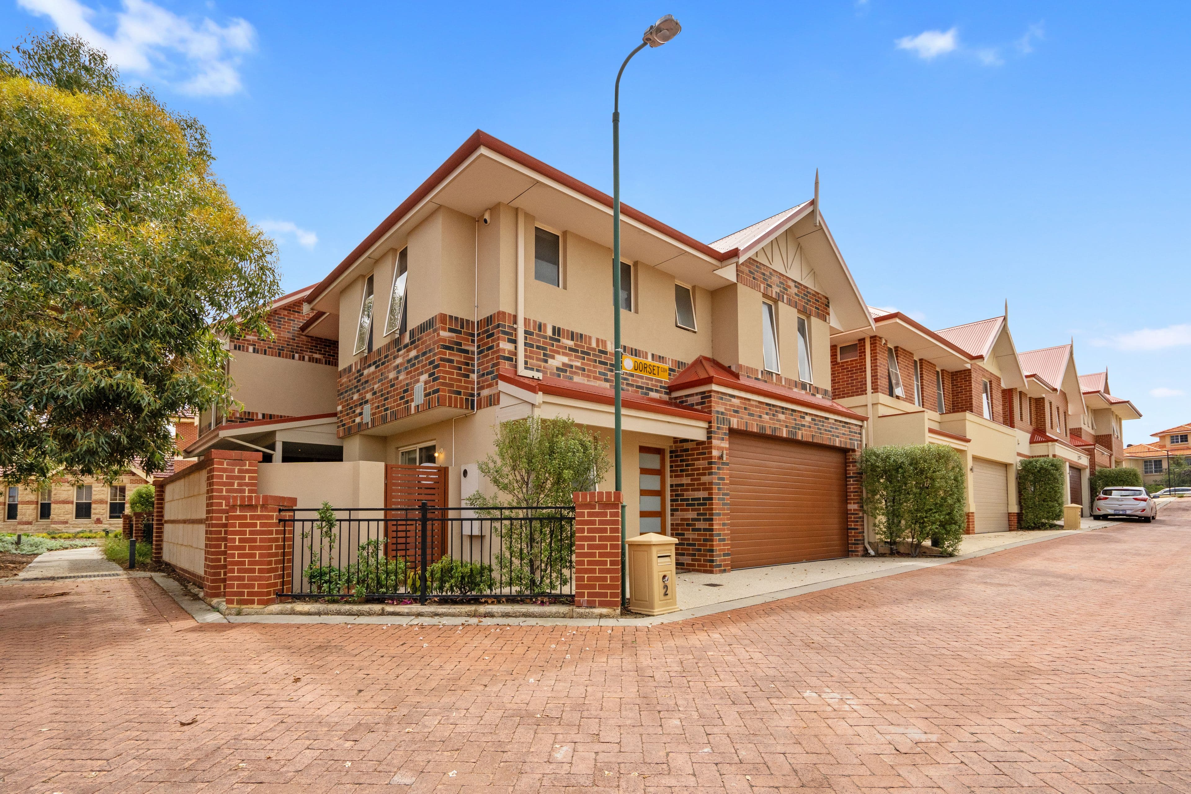 2 Dorset Cove, Mount Claremont WA 6010, Mount Claremont - Thumbnail 2