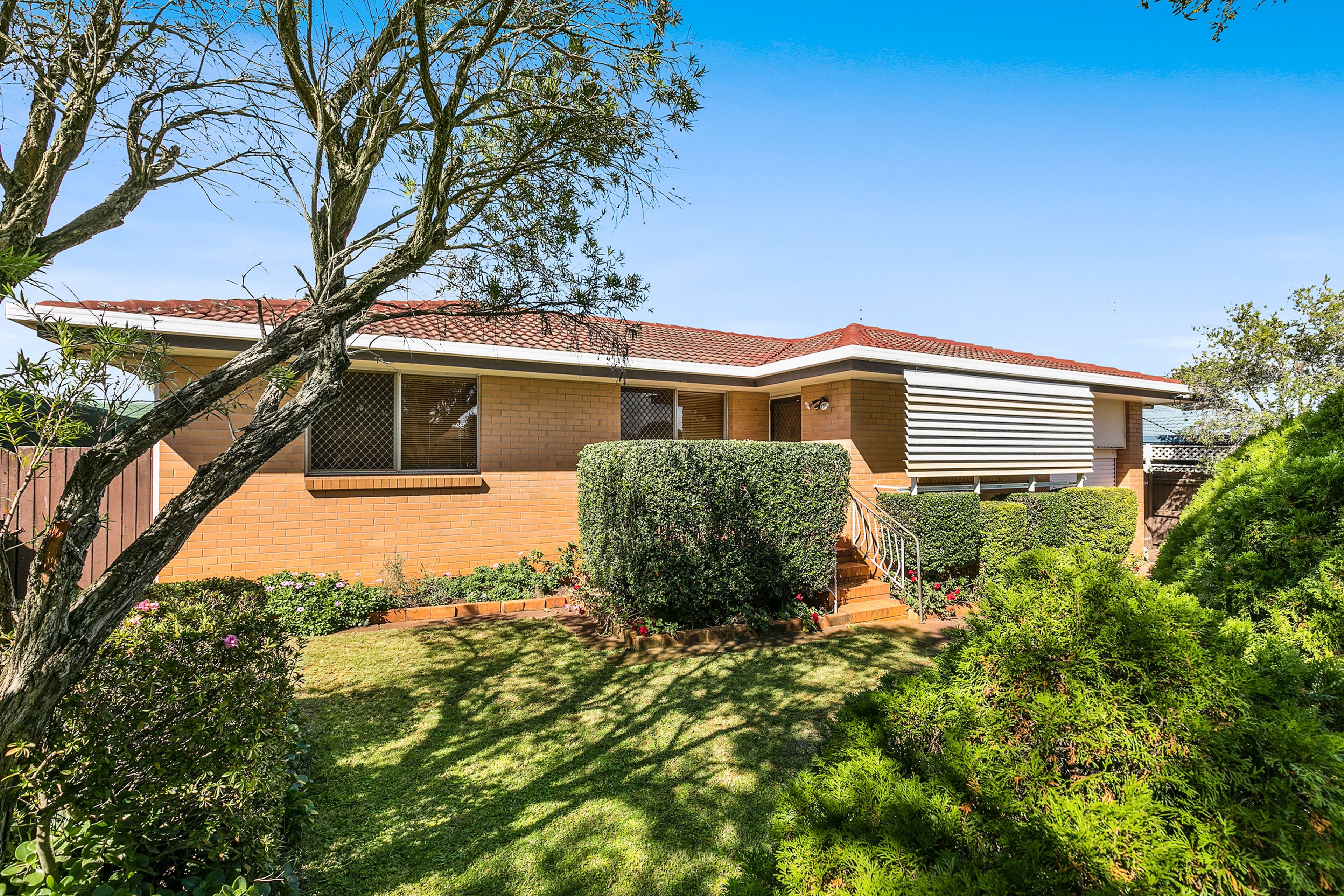 16 Richmond Drive, Wilsonton QLD 4350, Wilsonton - Thumbnail 2
