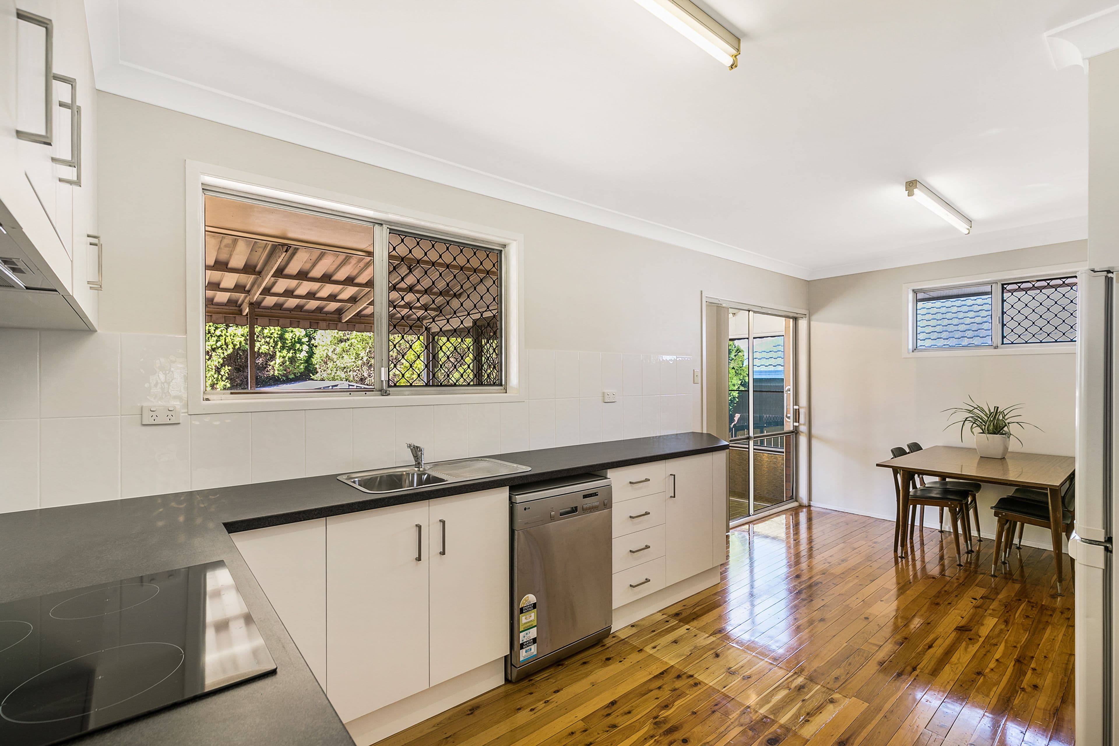 16 Richmond Drive, Wilsonton QLD 4350, Wilsonton - Thumbnail 4