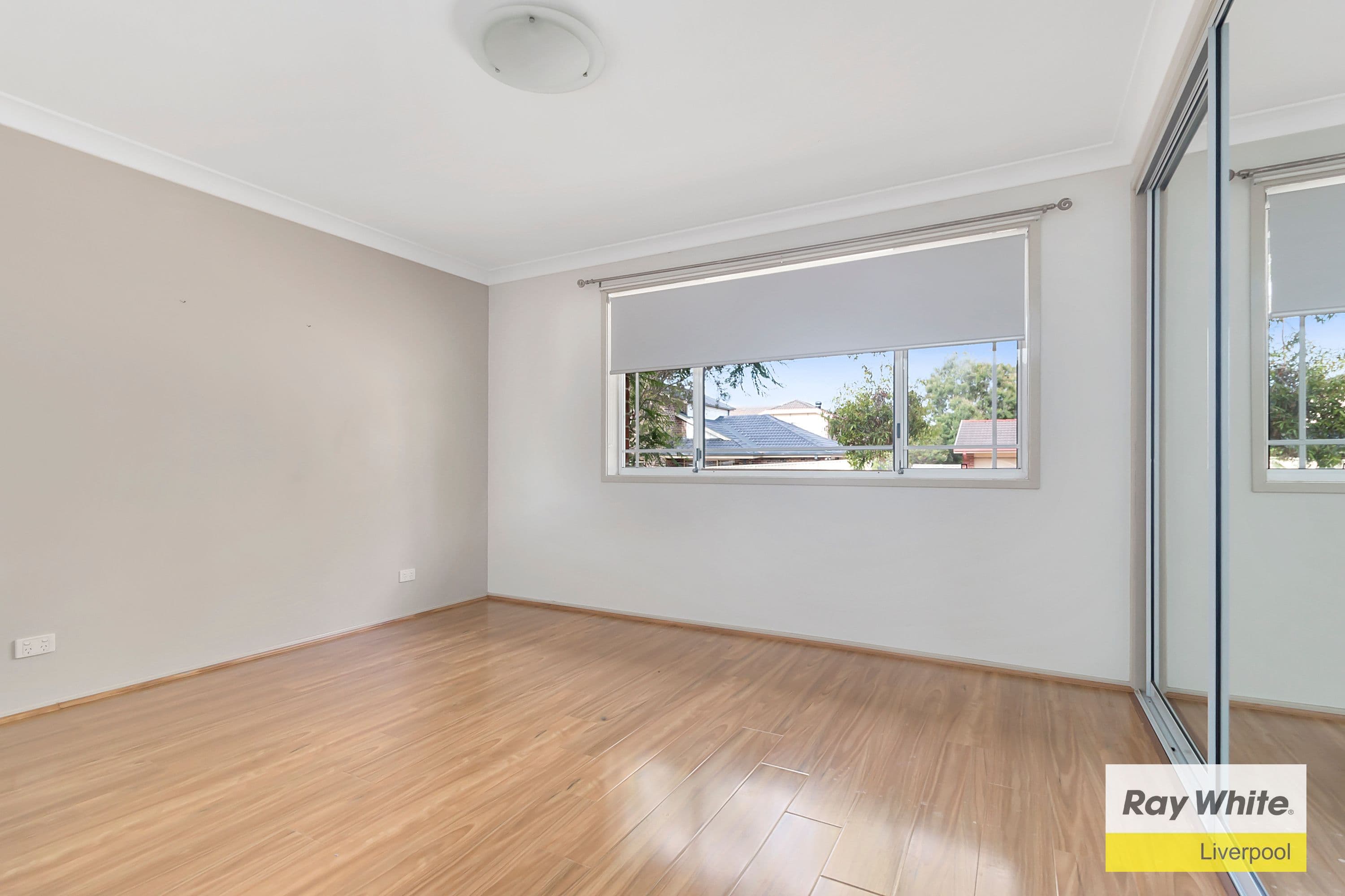 21 Mackellar Street, Casula - Thumbnail 3