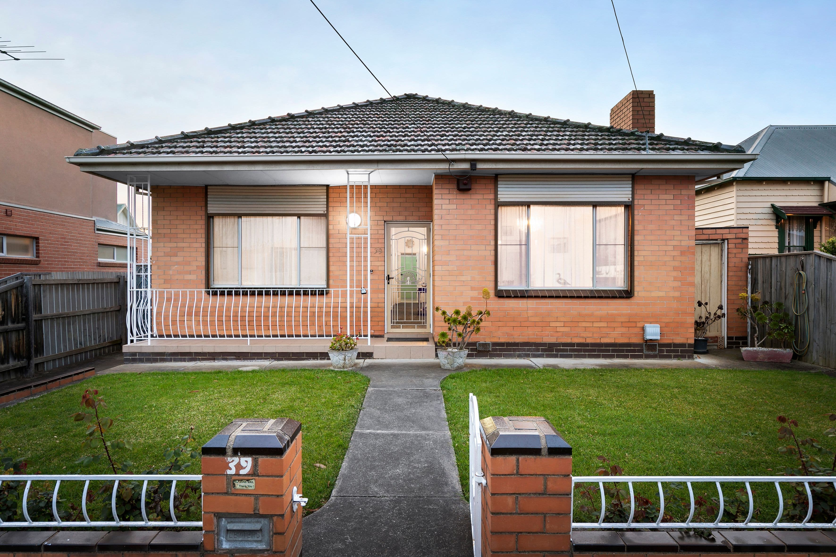 39 Barrow Street, Coburg VIC 3058, Coburg - Thumbnail 2