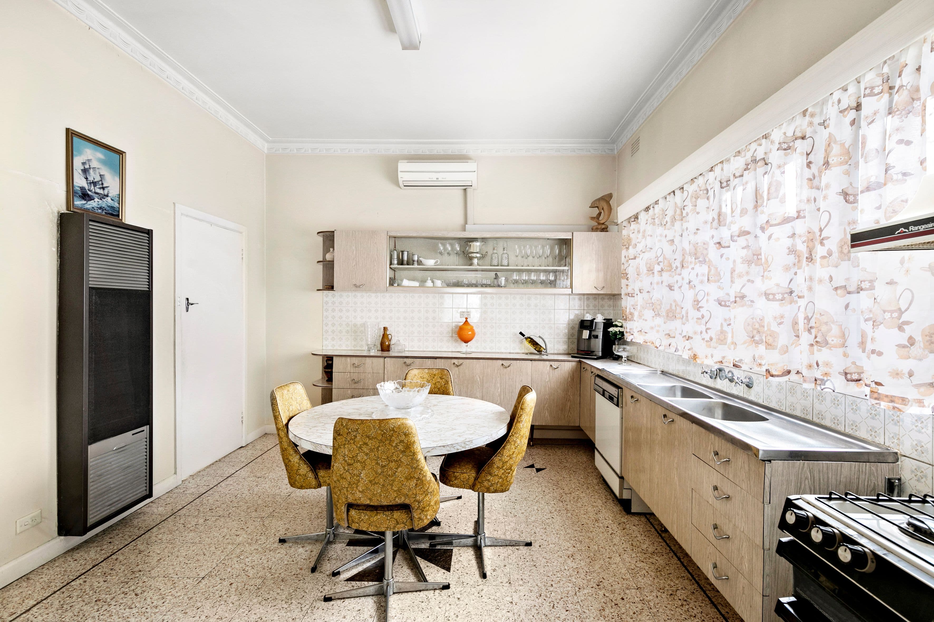 39 Barrow Street, Coburg VIC 3058, Coburg - Thumbnail 7