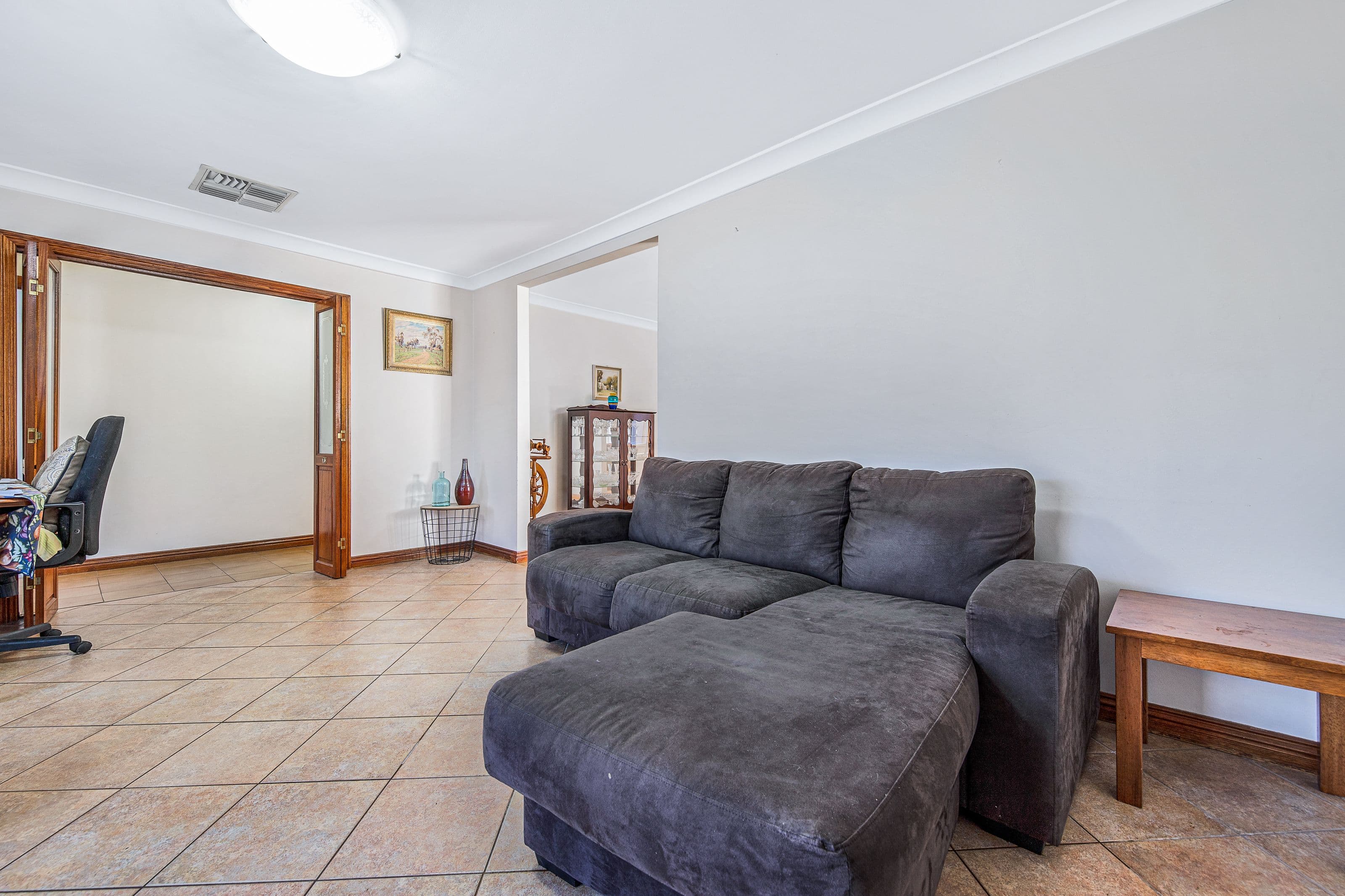 7 Melissa Street, Mount Waverley VIC 3149, Mount Waverley - Thumbnail 2