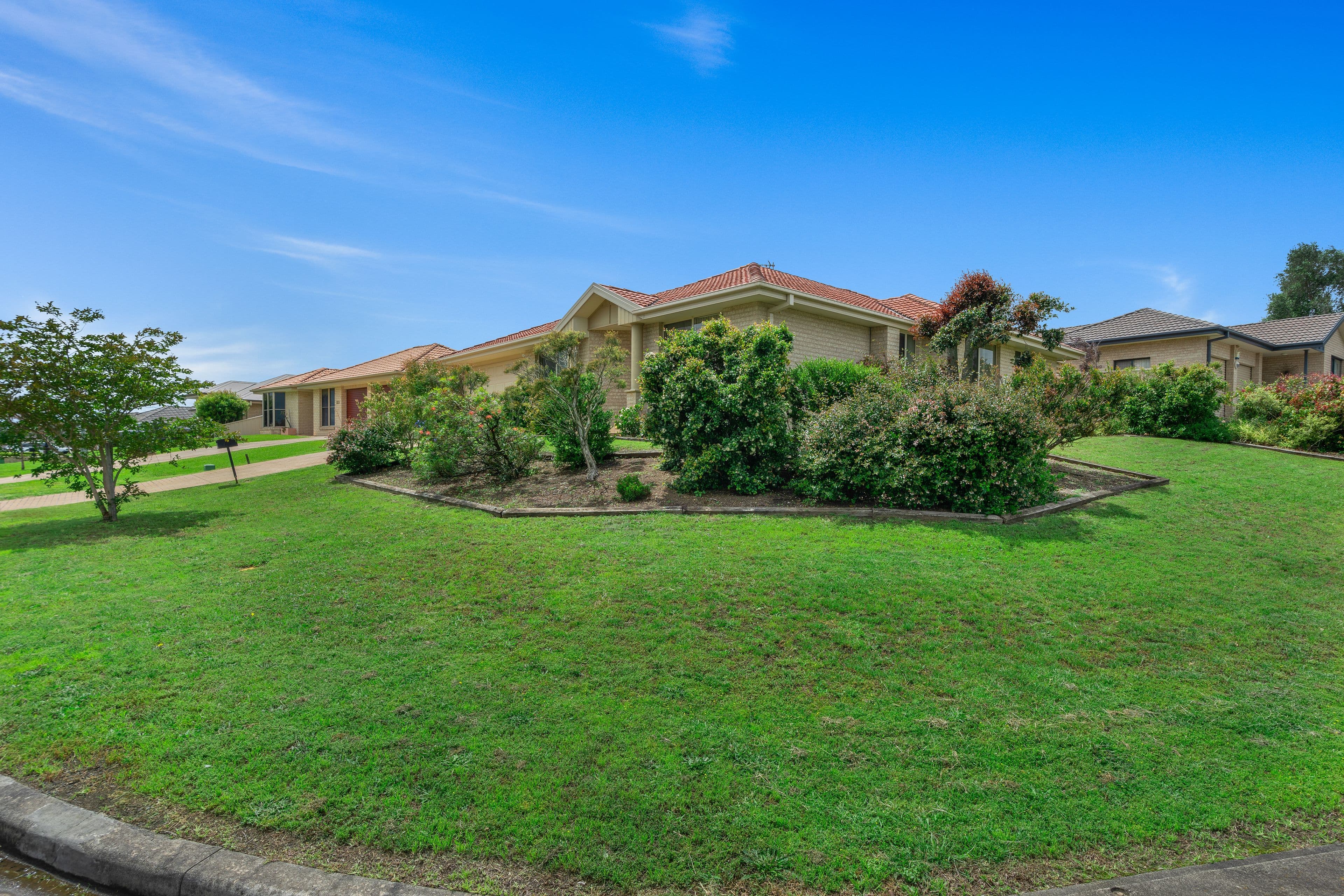 35 Carrington Park Drive, Nowra NSW 2541, Nowra - Thumbnail 2