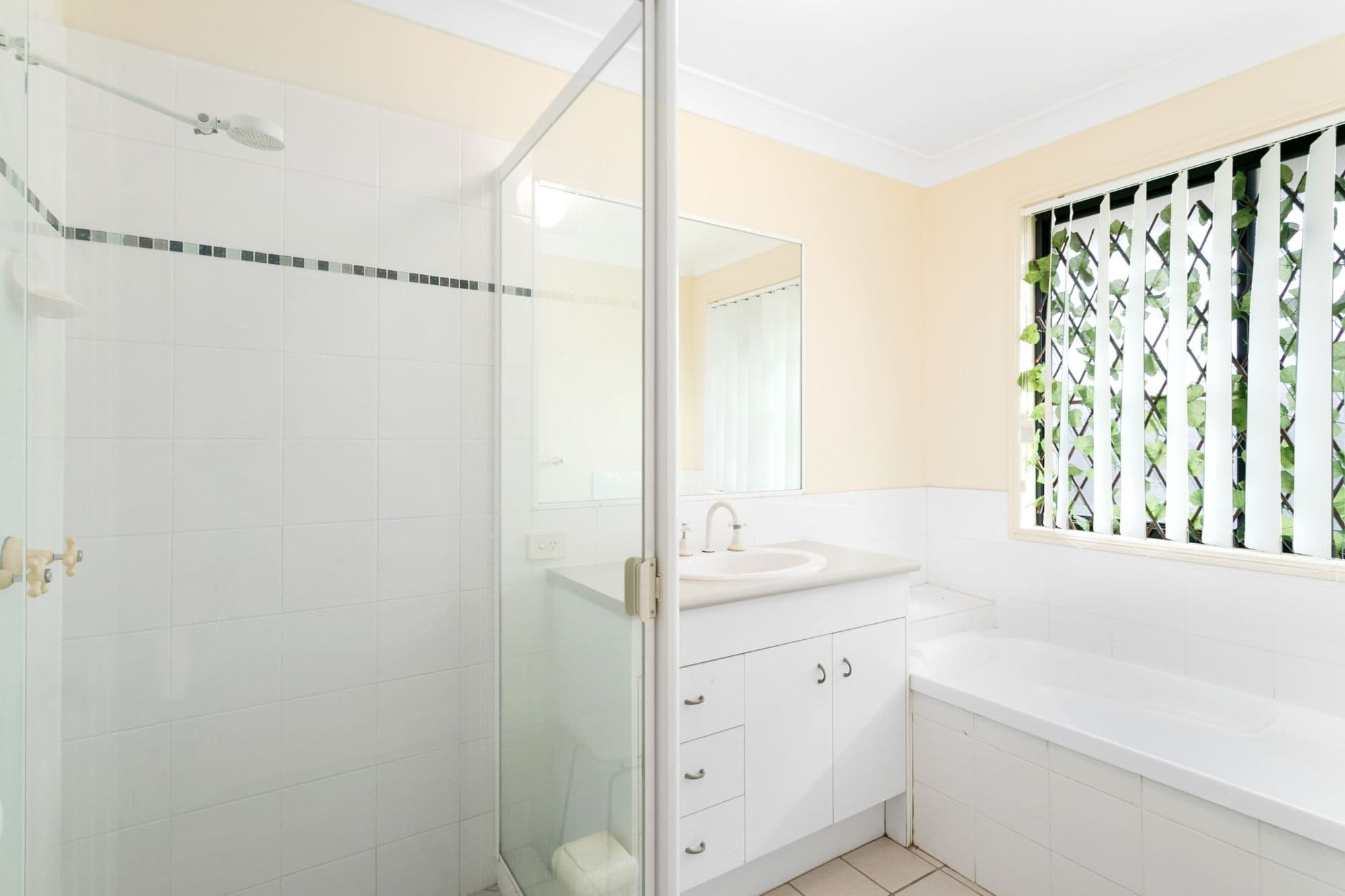 51 Warroo Drive, Deception Bay QLD 4508, Deception Bay - Thumbnail 5