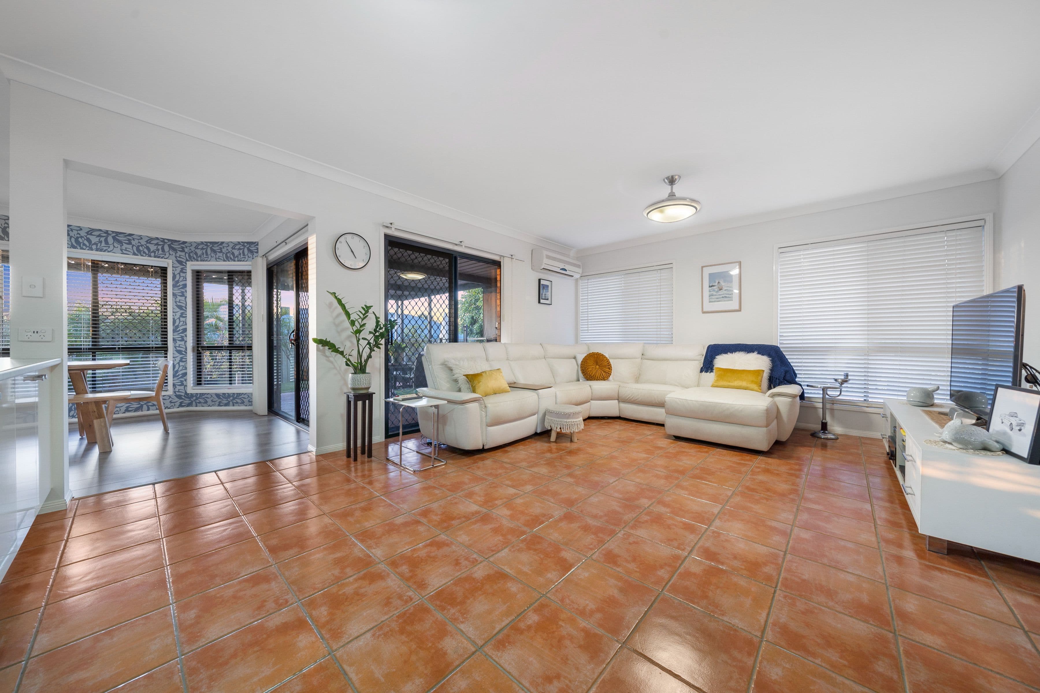 1 Muscat Court, Heritage Park QLD 4118, Heritage Park - Thumbnail 3