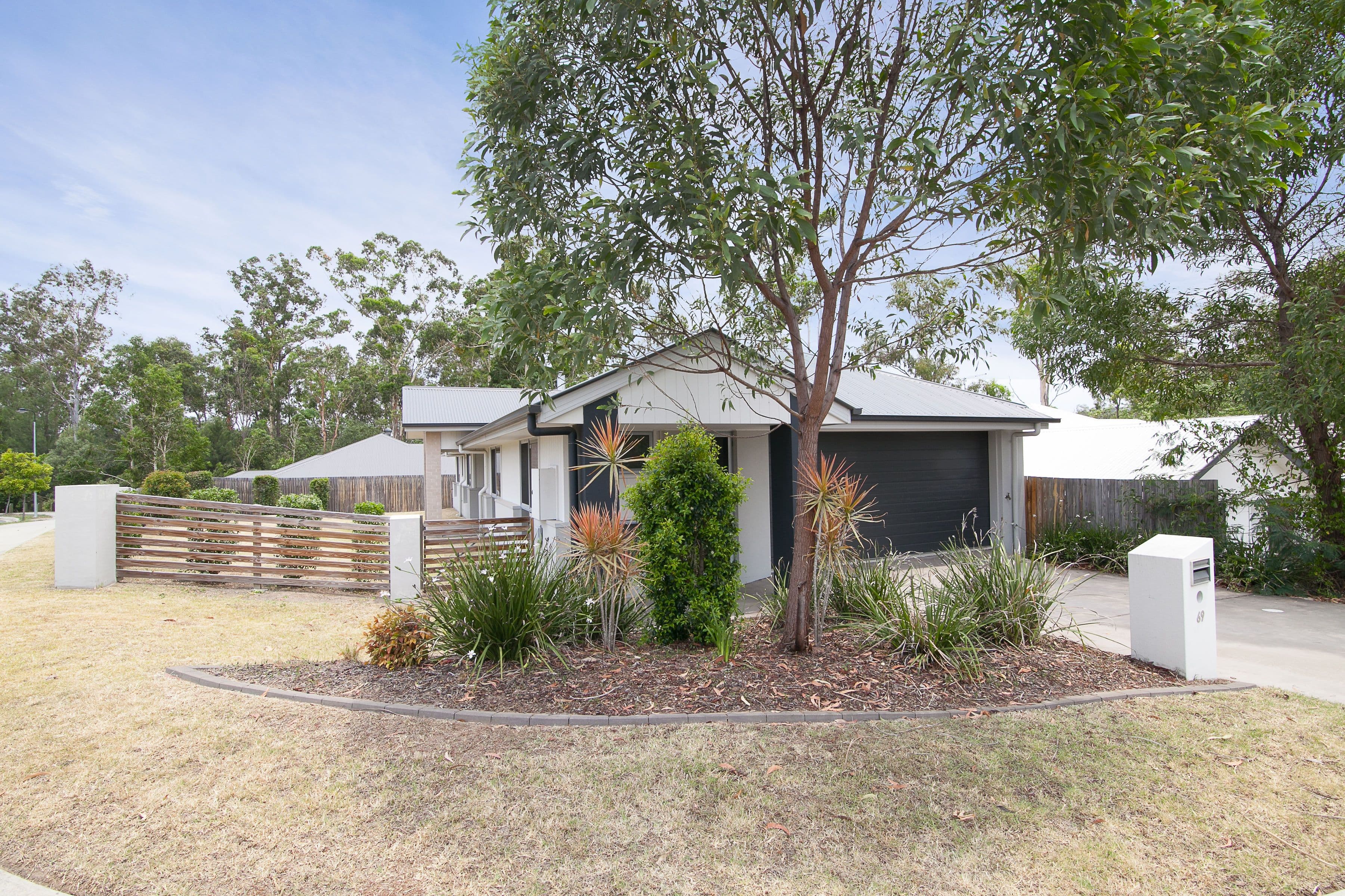 69 Francisca Drive, Augustine Heights QLD 4300, Augustine Heights - Thumbnail 2