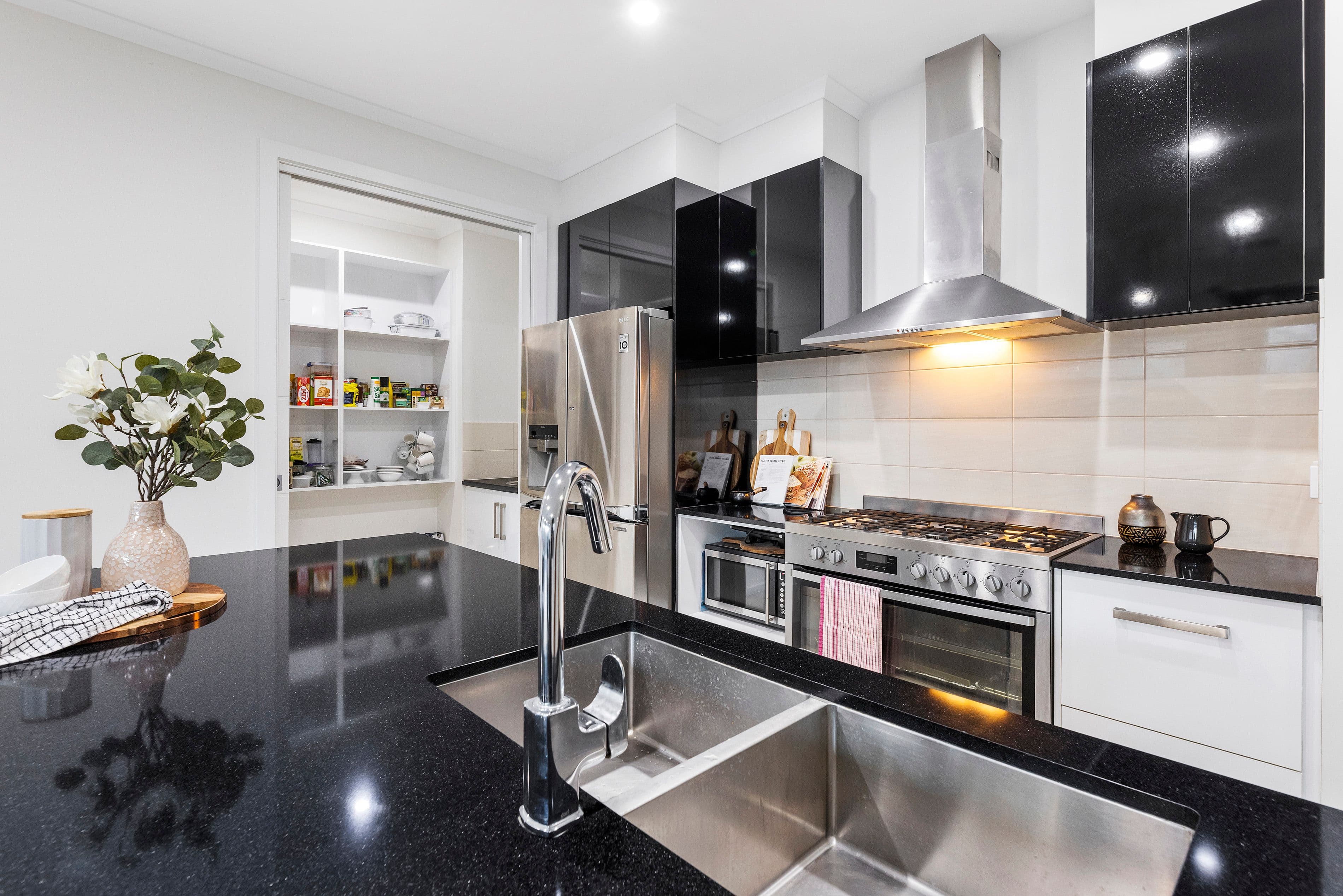 5 Dalkeith Drive, Point Cook - Thumbnail 7