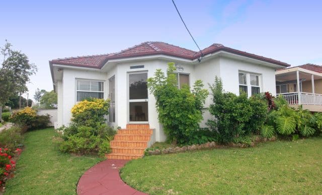 19 Juliette Avenue, PUNCHBOWL NSW 2196, Punchbowl - Image 1