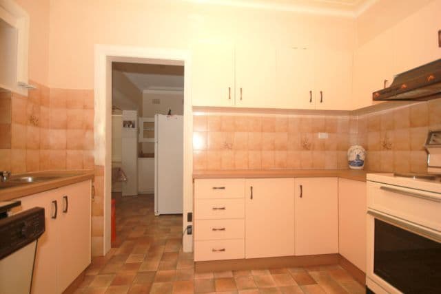 19 Juliette Avenue, PUNCHBOWL NSW 2196, Punchbowl - Thumbnail 4