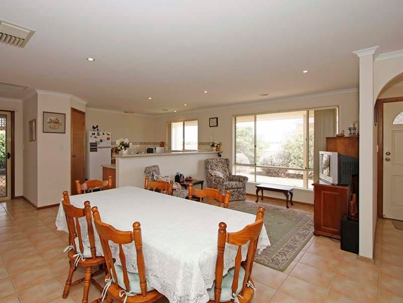 39 Darley Circuit, NOARLUNGA DOWNS SA 5168, Noarlunga Downs - Thumbnail 3
