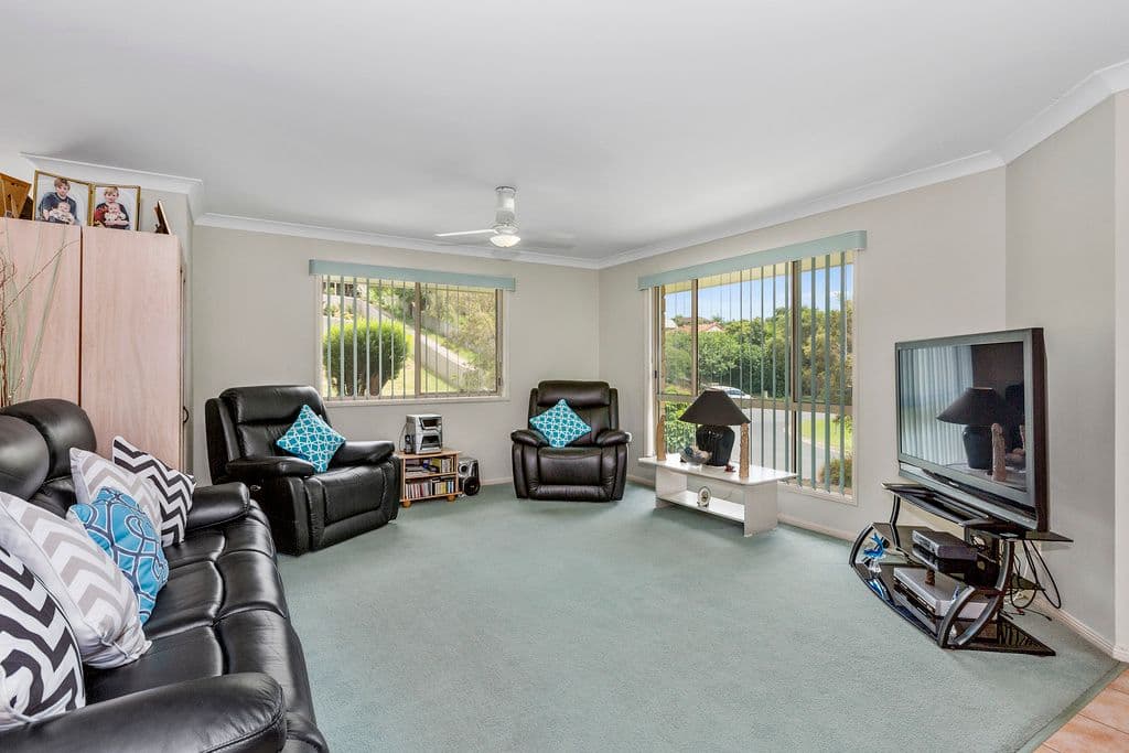 15 Kildare Drive, Banora Point - Thumbnail 5