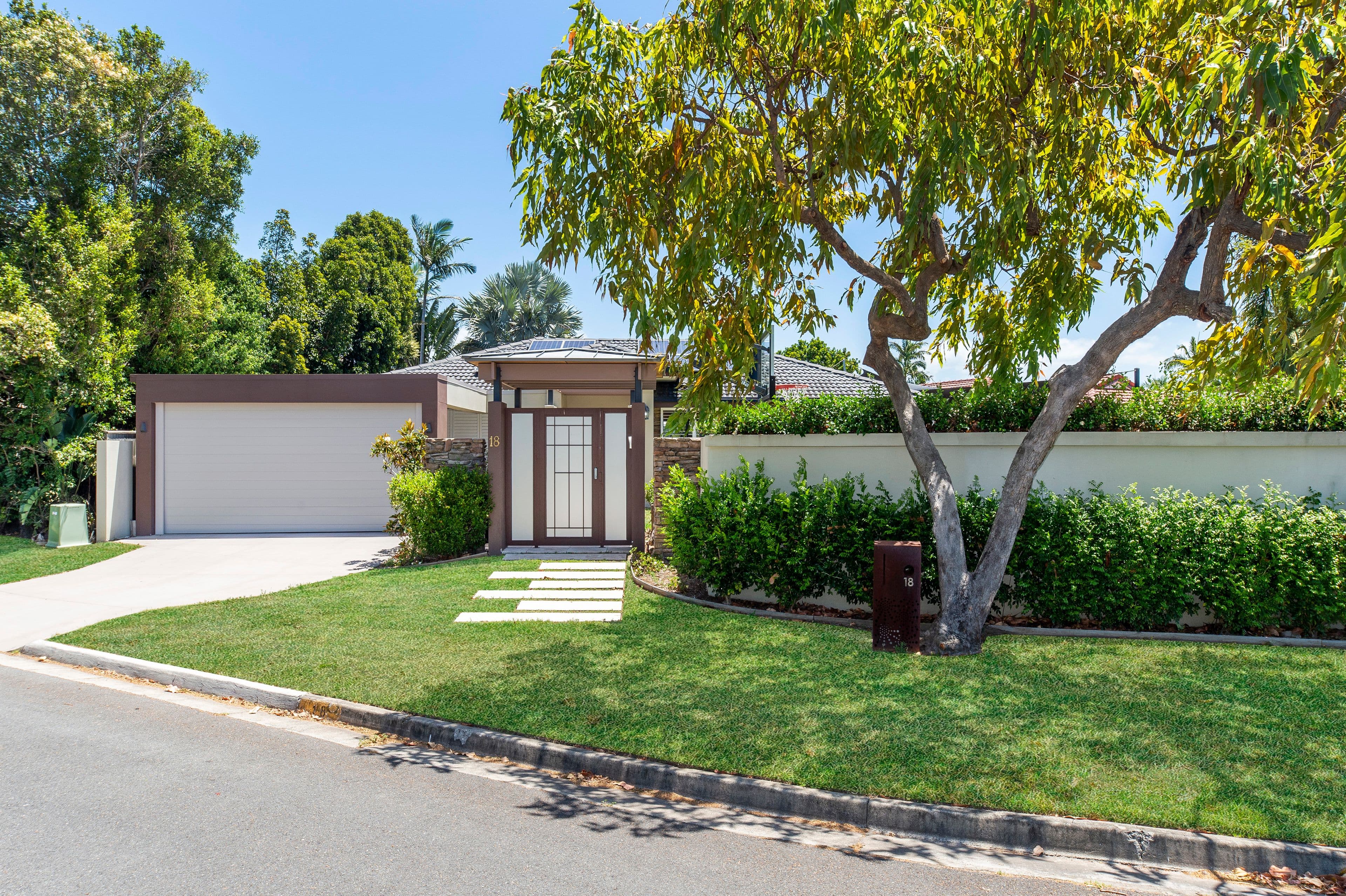 18 Panitz Street, Sorrento QLD 4217, Sorrento - Image 1