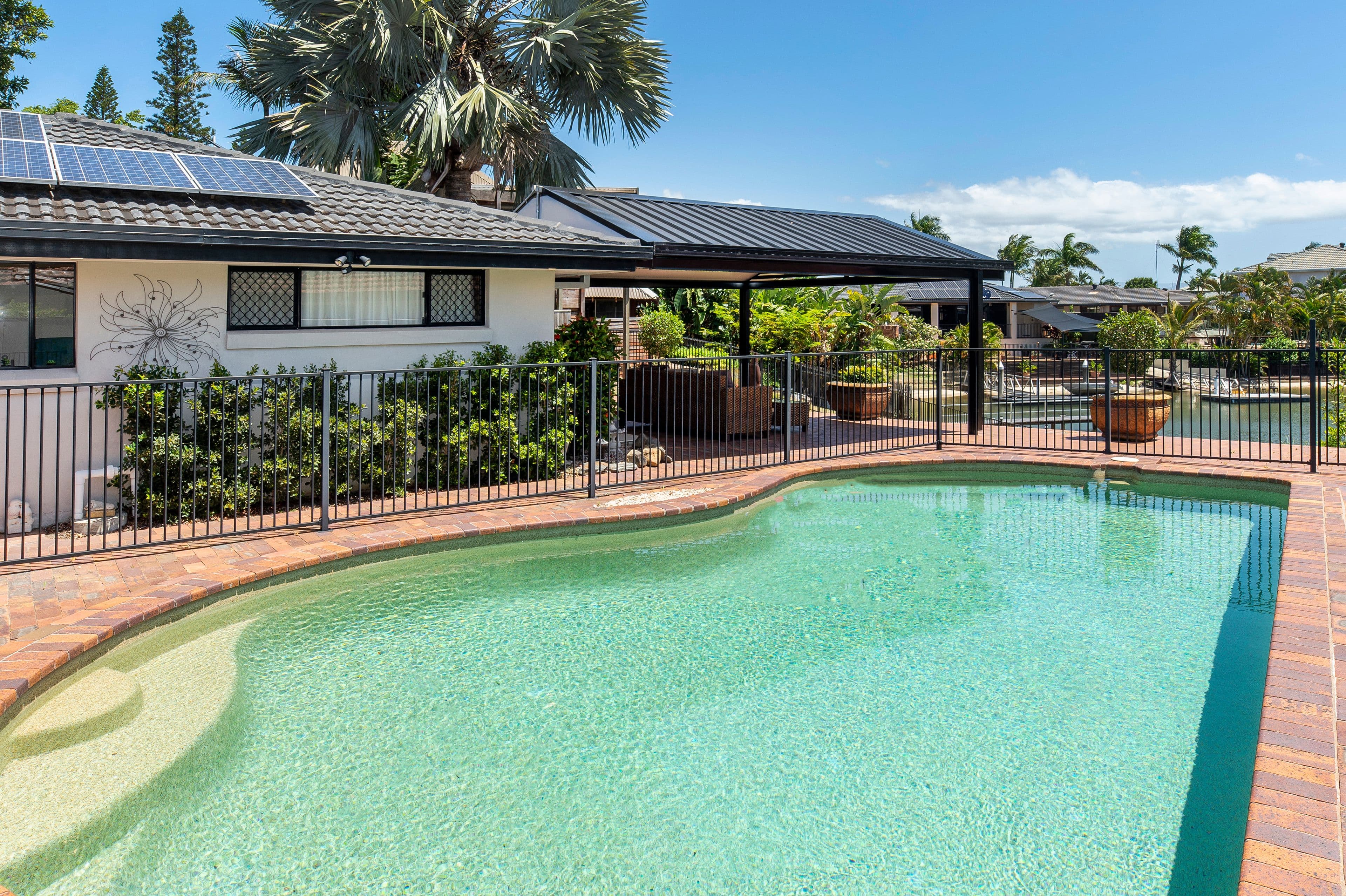 18 Panitz Street, Sorrento QLD 4217, Sorrento - Thumbnail 3