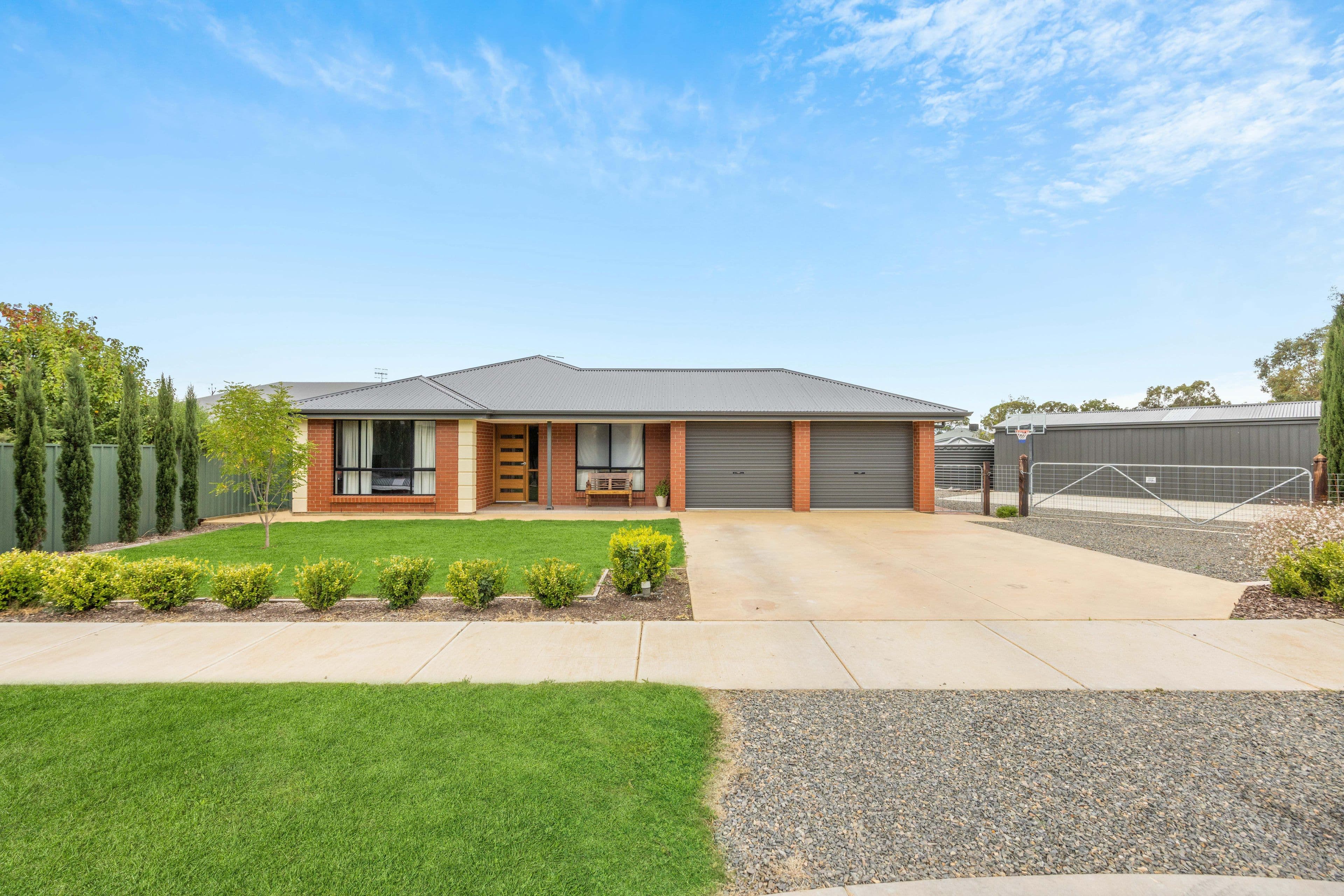 24 FRENCHAM Lane, Strathalbyn SA 5255, Strathalbyn - Thumbnail 2