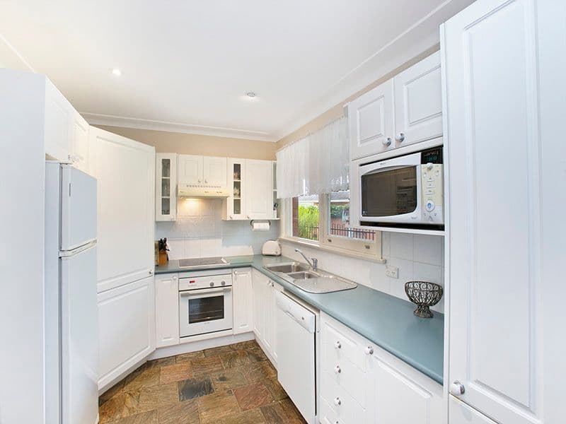 10 Hastings Place, SYLVANIA WATERS NSW 2224, Sylvania Waters - Thumbnail 5