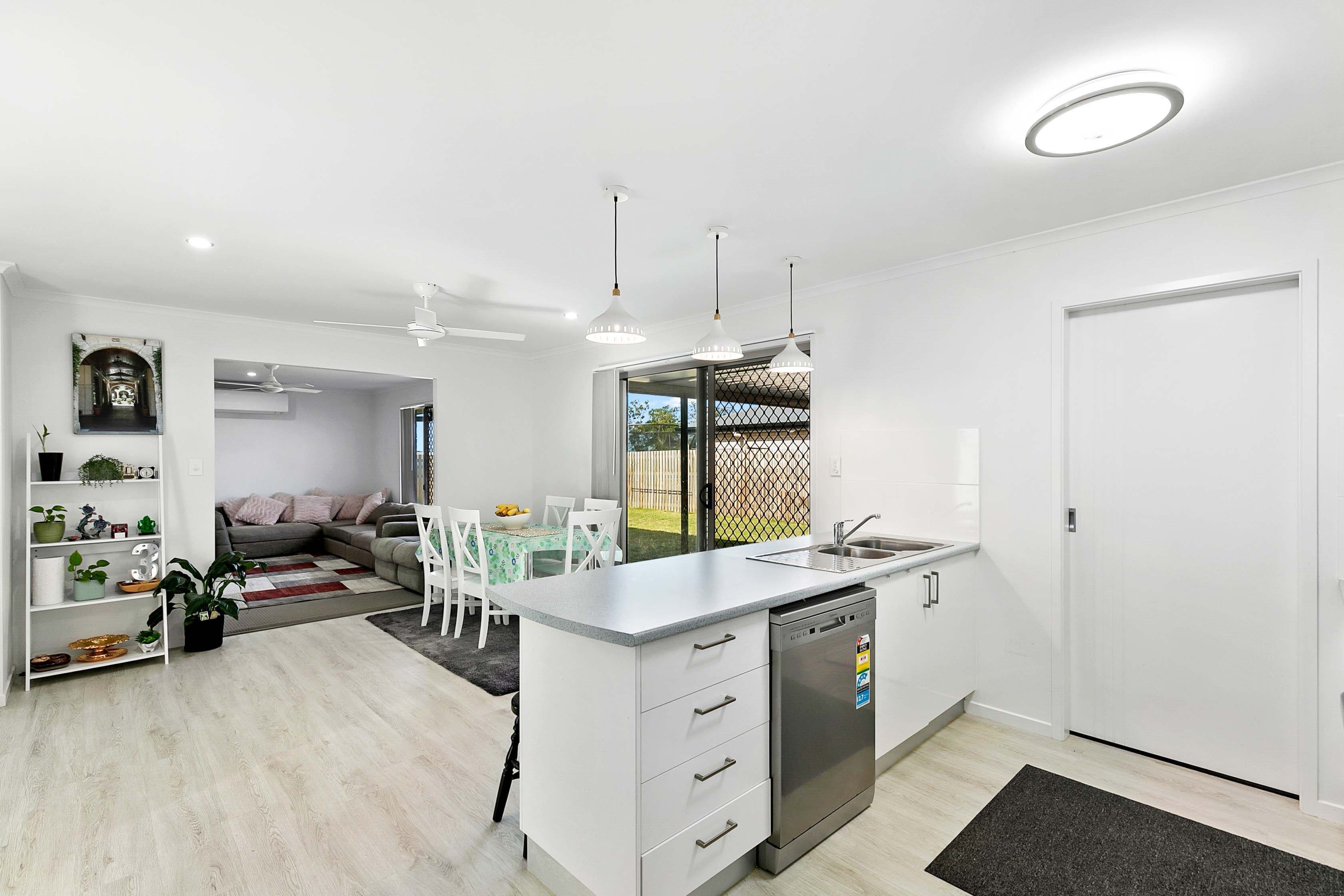 14 Larissa Way, Urangan QLD 4655, Urangan - Thumbnail 5