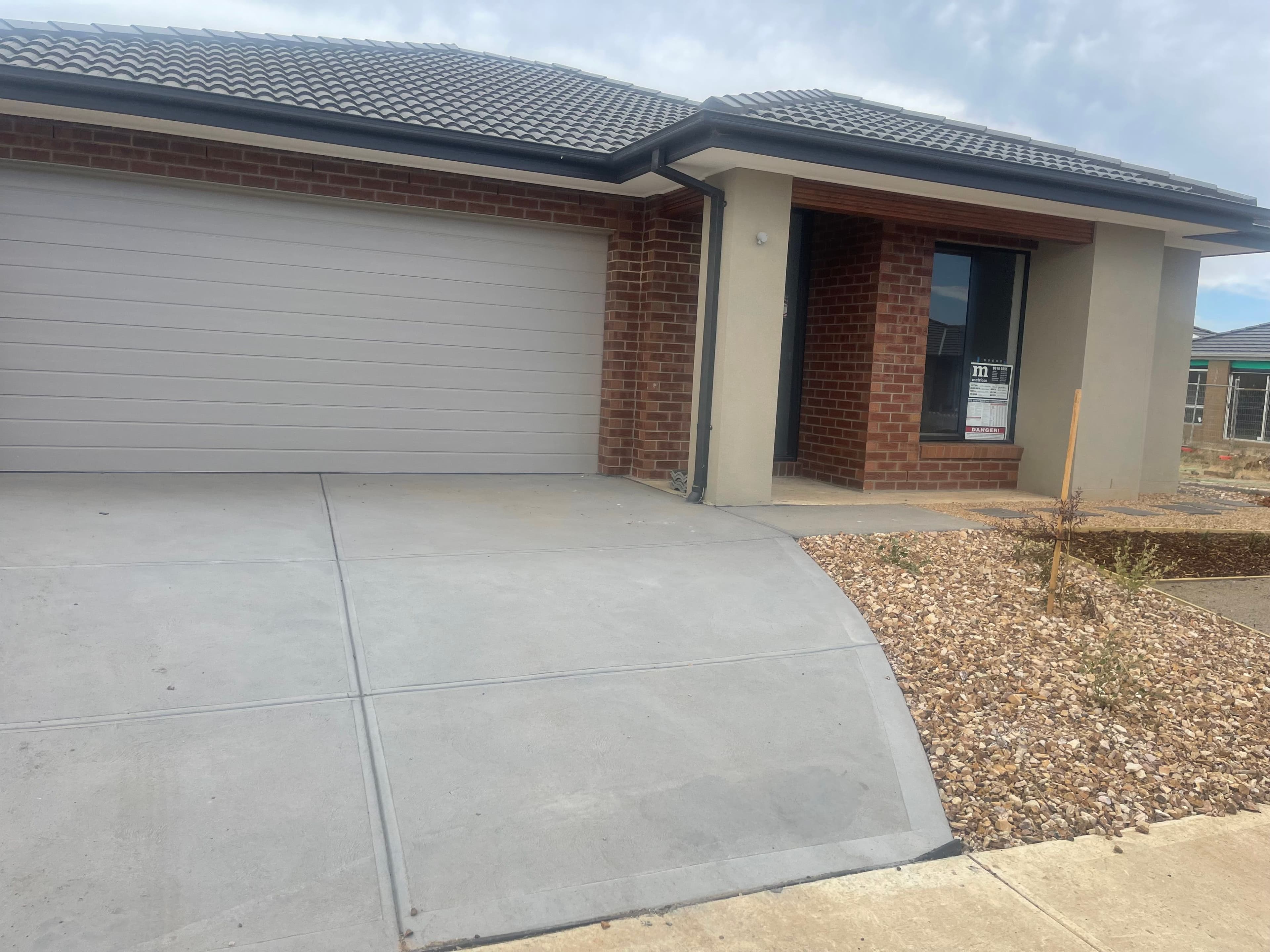 16 Canmore Street, Werribee VIC 3030, Werribee - Image 1