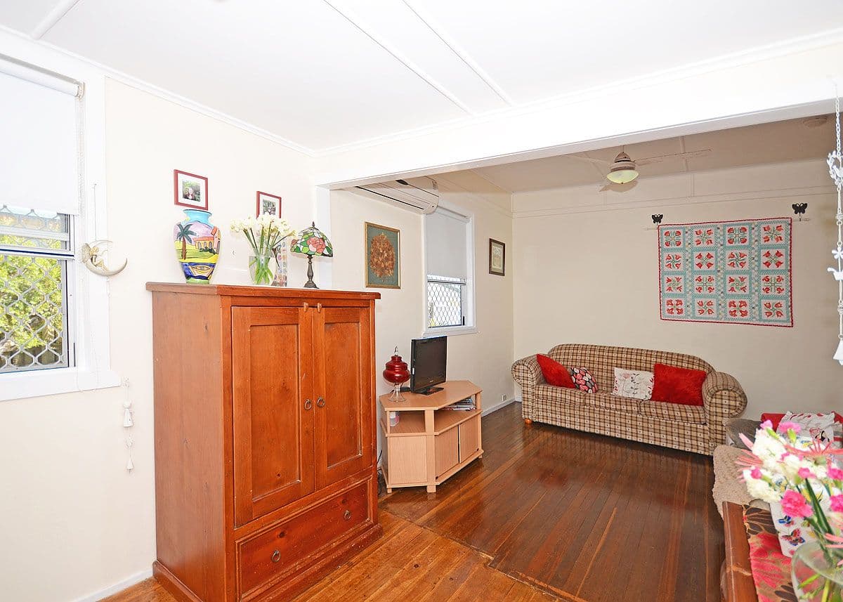 31 Dayman Street, URANGAN QLD 4655, Urangan - Thumbnail 5