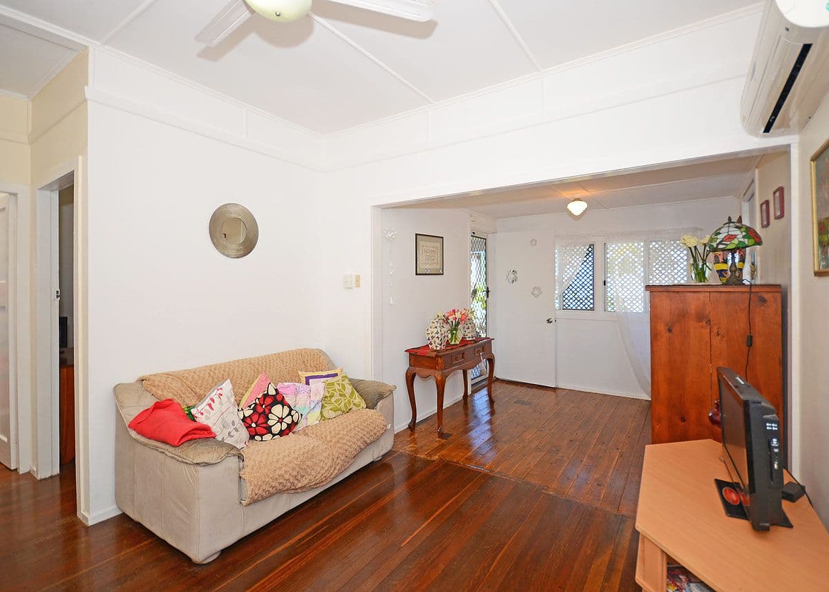 31 Dayman Street, URANGAN QLD 4655, Urangan - Thumbnail 6