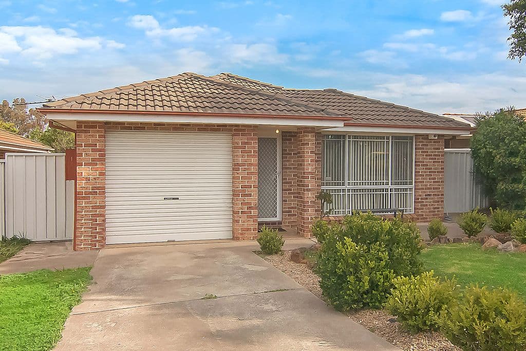 5 Westcott Place, Oakhurst - Image 1
